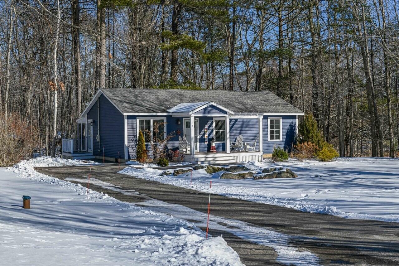 7 Dean Road York ME 03909