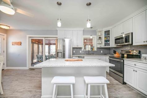 7 Dean Road York ME 03909