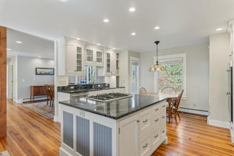 10 North Trail Brunswick ME 04011