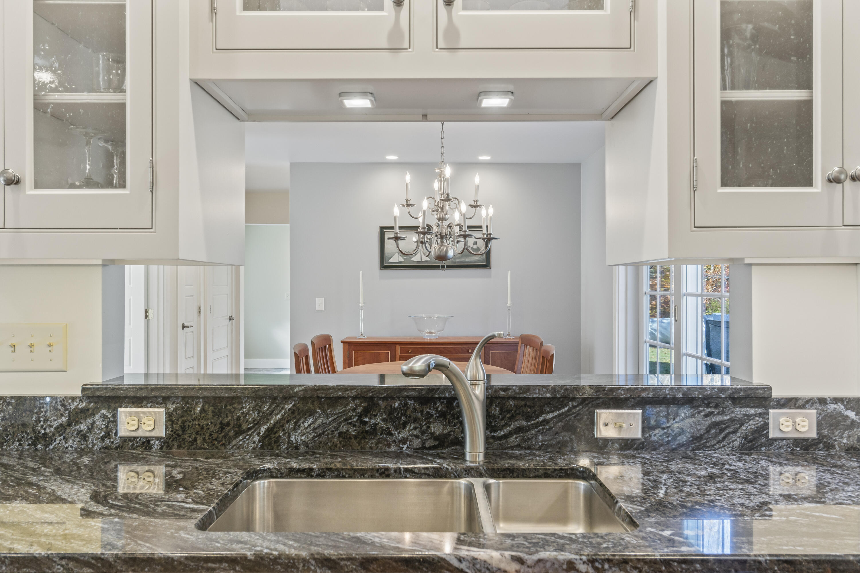 10 North Trail Brunswick ME 04011