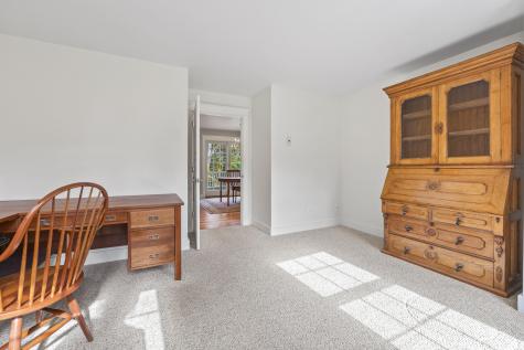 10 North Trail Brunswick ME 04011