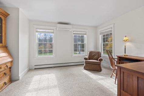 10 North Trail Brunswick ME 04011