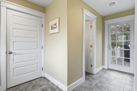 10 North Trail Brunswick ME 04011