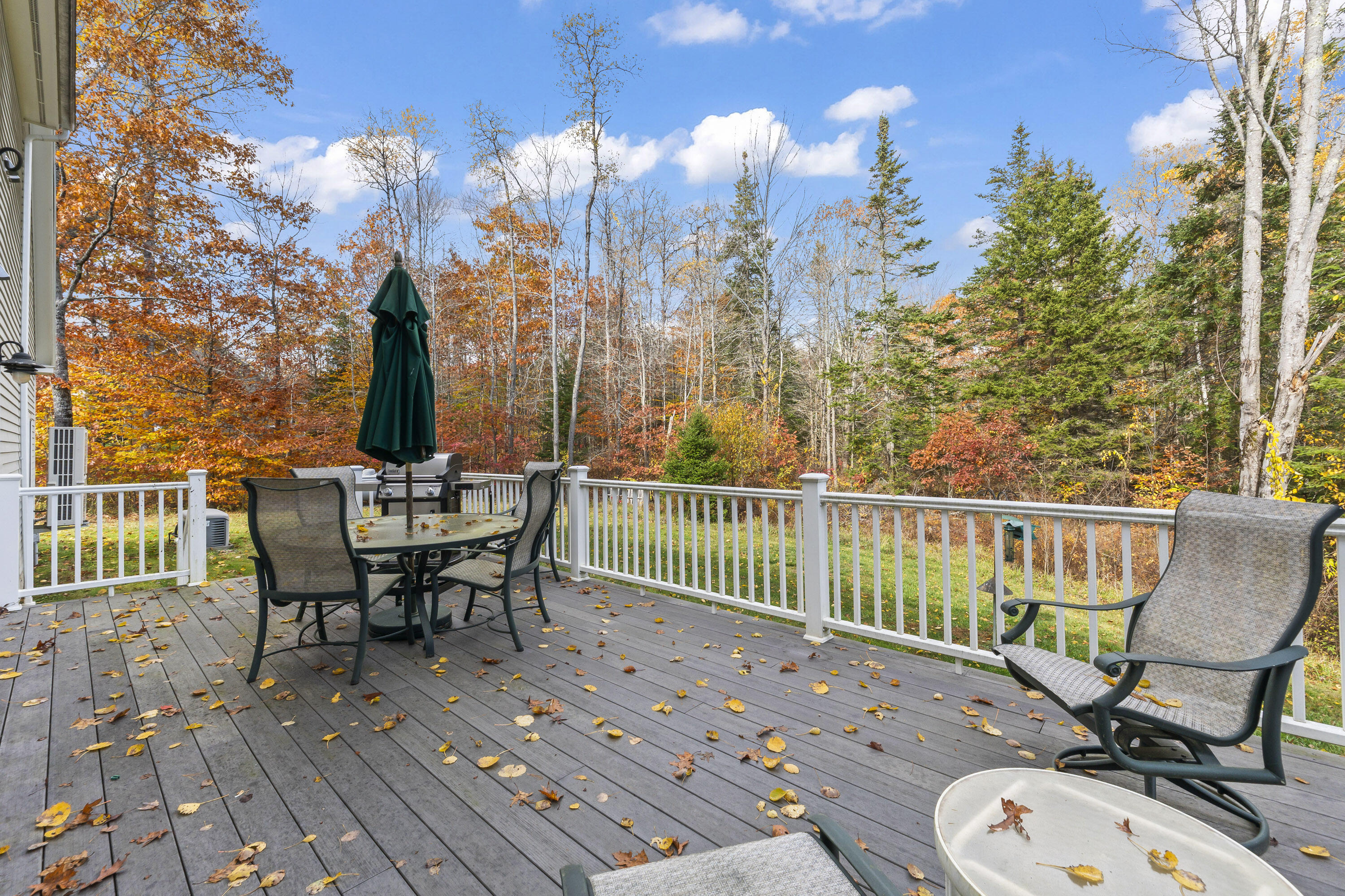 10 North Trail Brunswick ME 04011