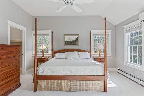 10 North Trail Brunswick ME 04011