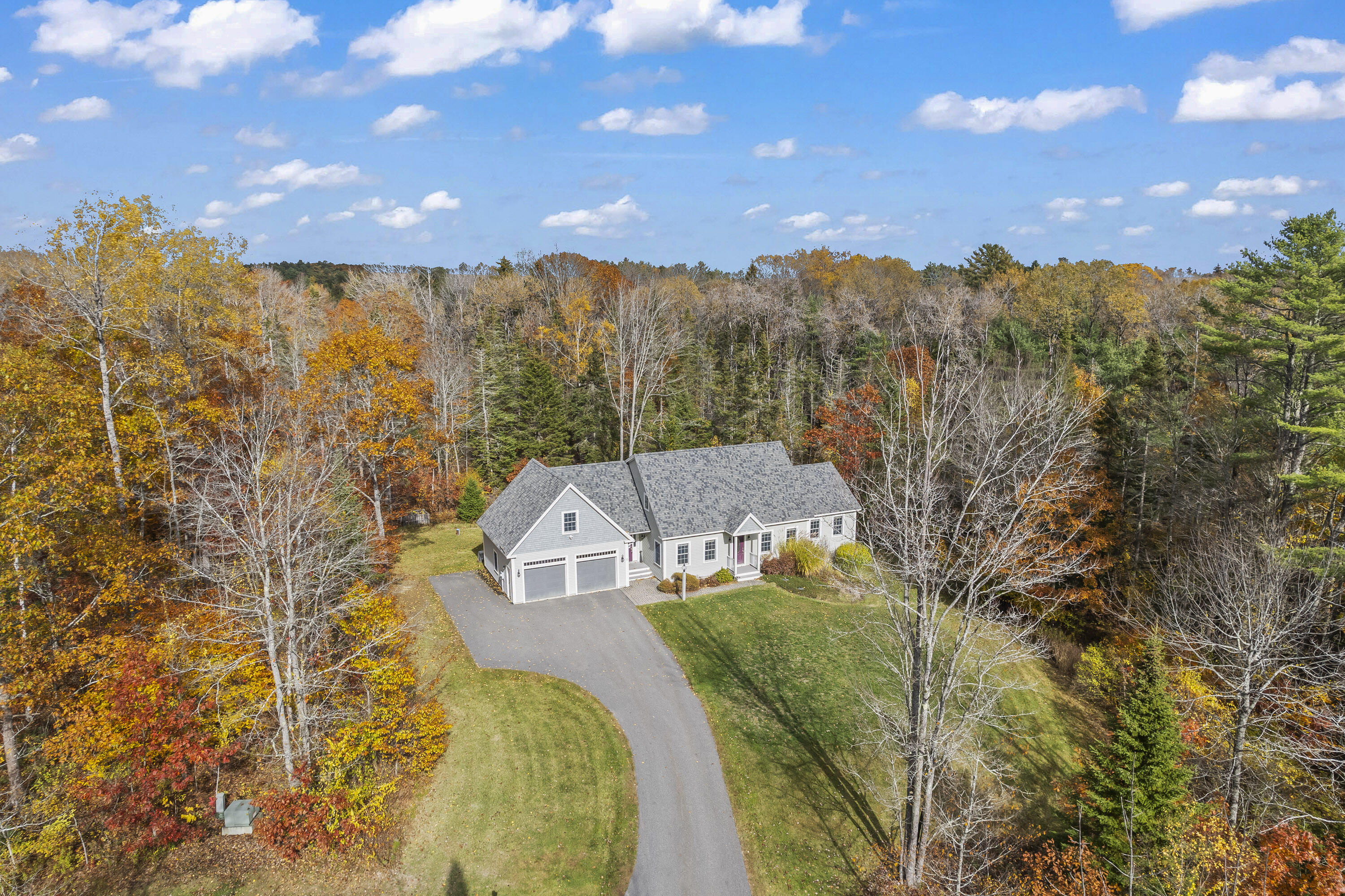 10 North Trail Brunswick ME 04011