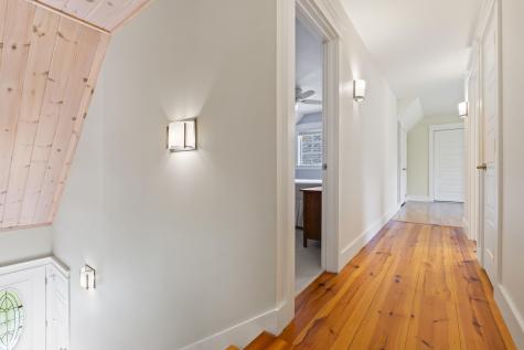 10 North Trail Brunswick ME 04011