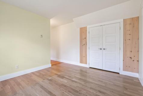 10 North Trail Brunswick ME 04011