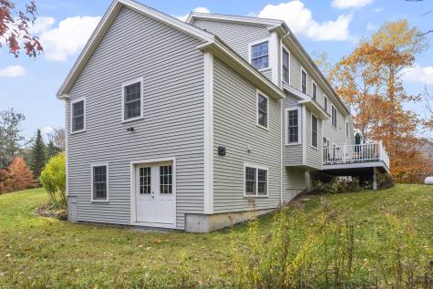 10 North Trail Brunswick ME 04011