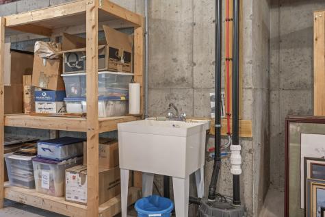 10 North Trail Brunswick ME 04011