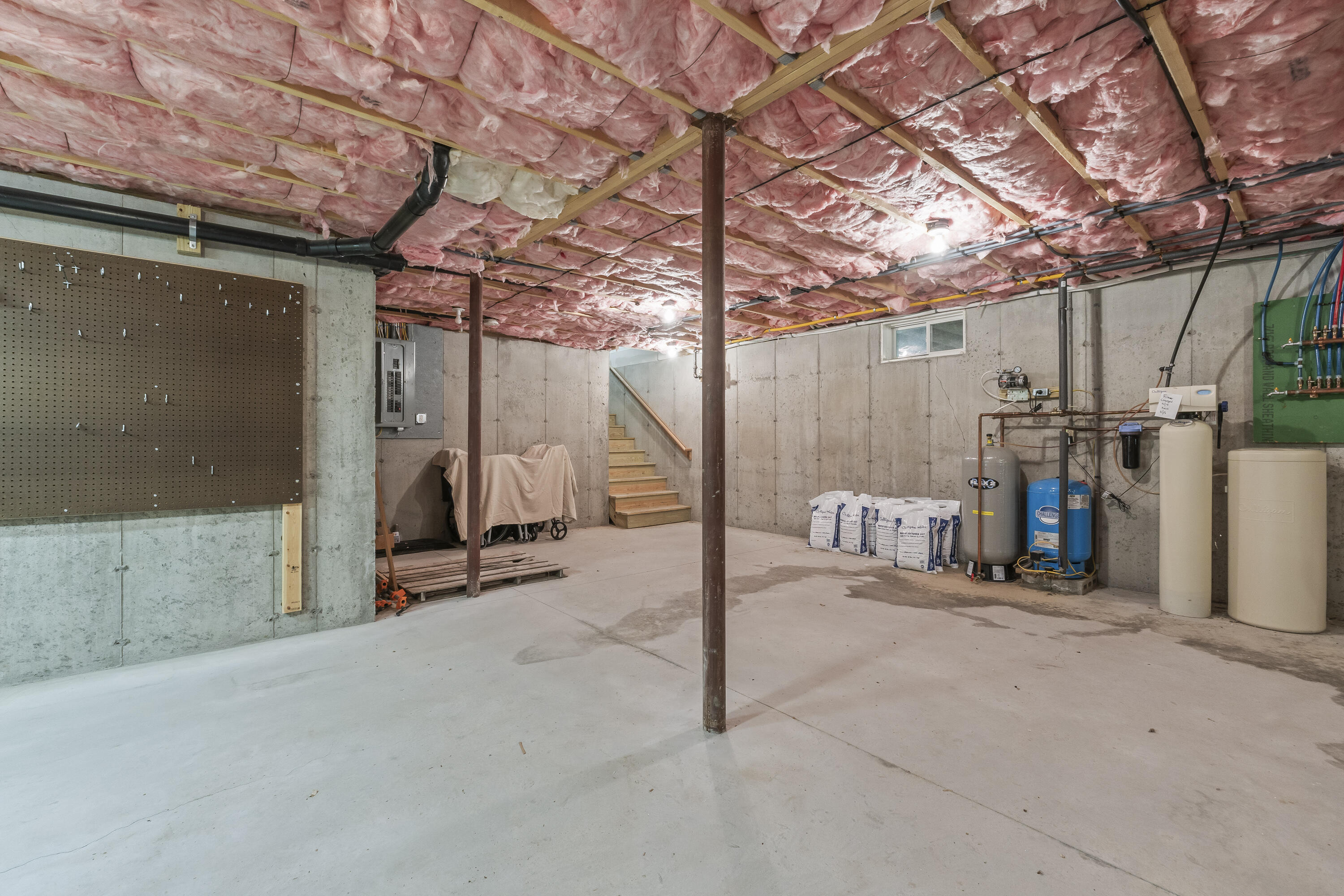 10 North Trail Brunswick ME 04011