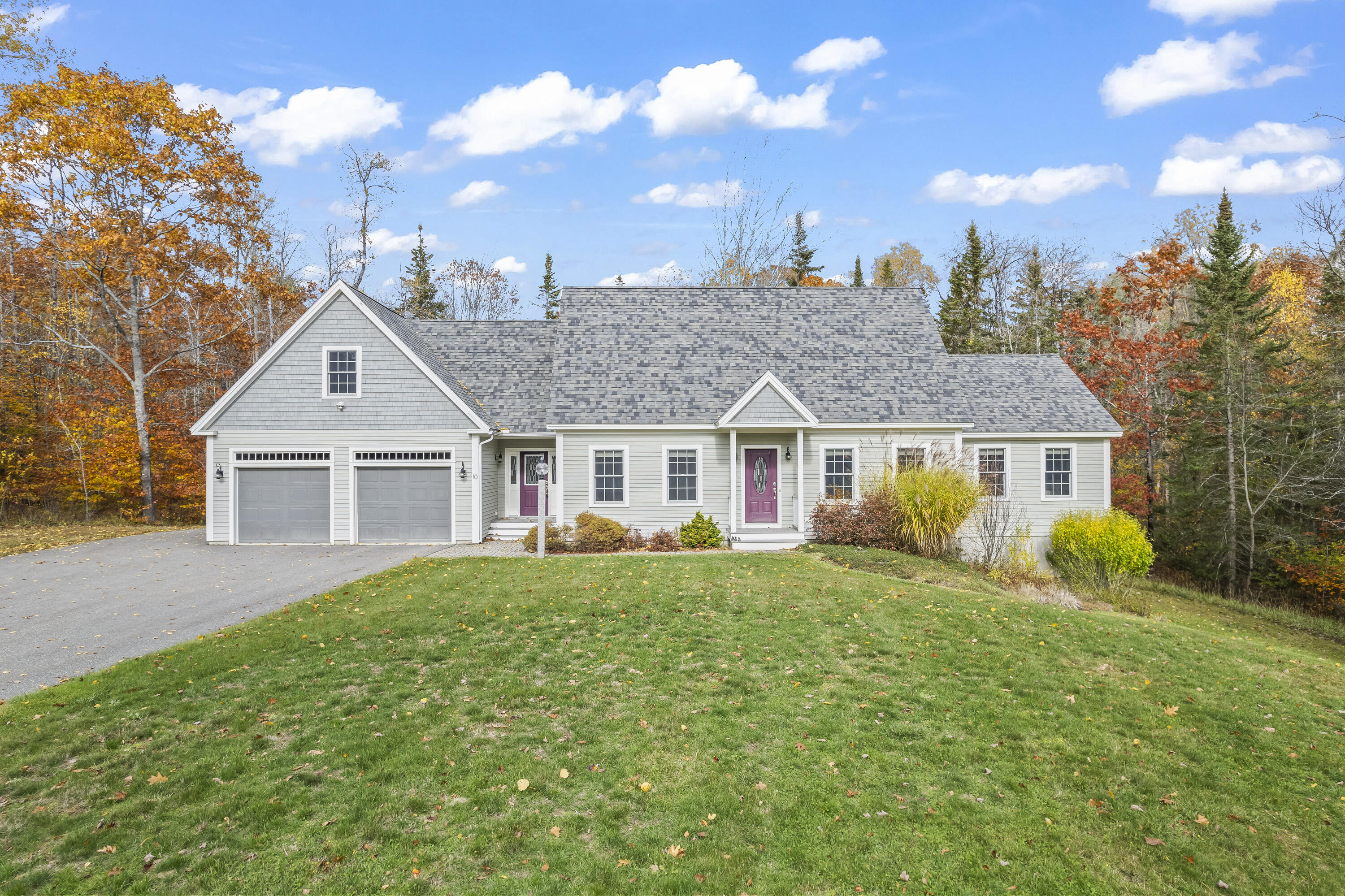 10 North Trail Brunswick ME 04011