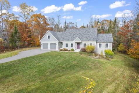 10 North Trail Brunswick ME 04011