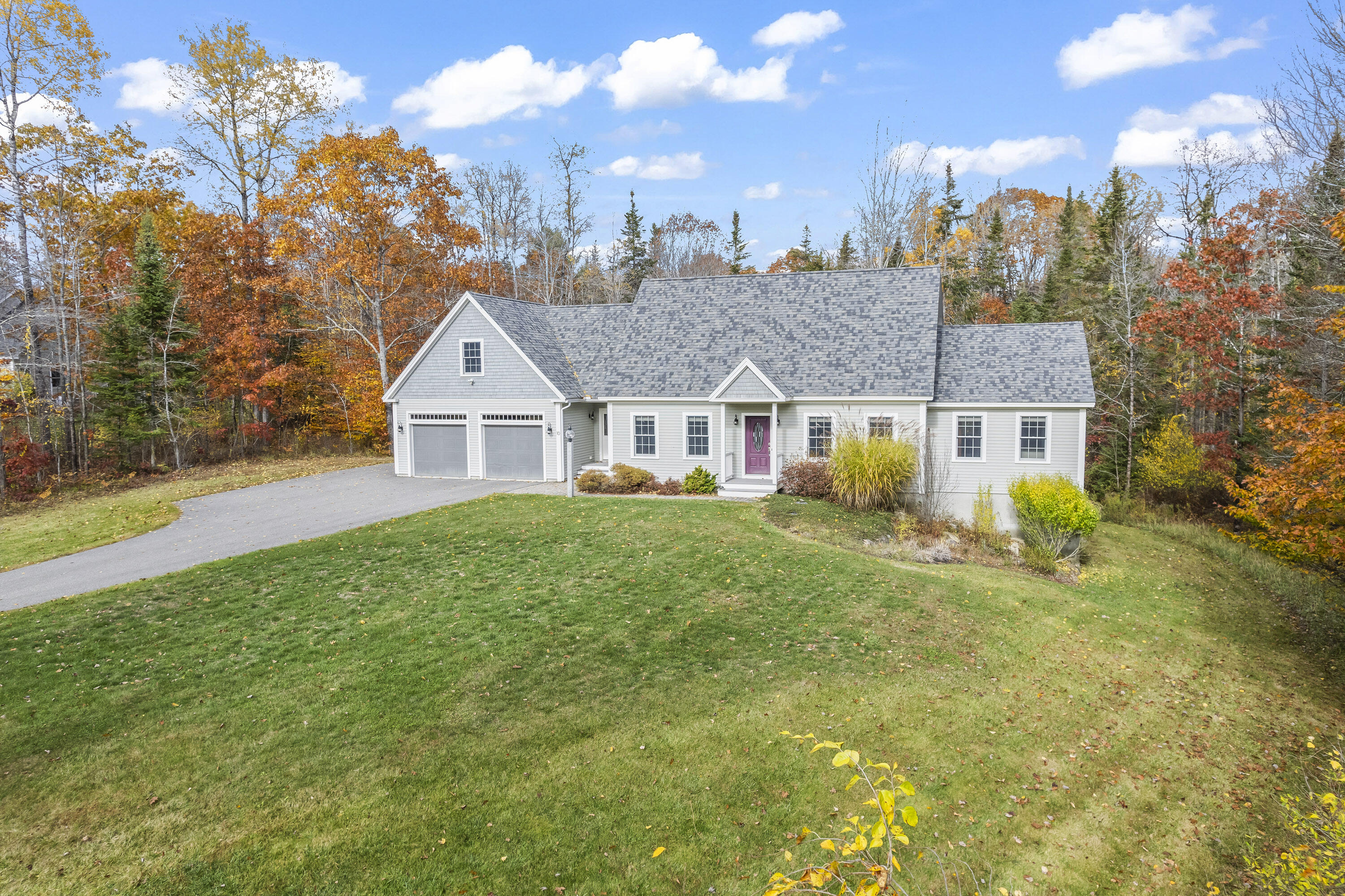 10 North Trail Brunswick ME 04011