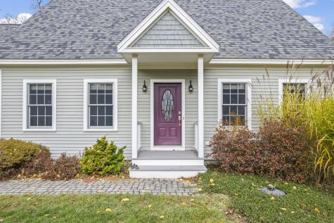 10 North Trail Brunswick ME 04011