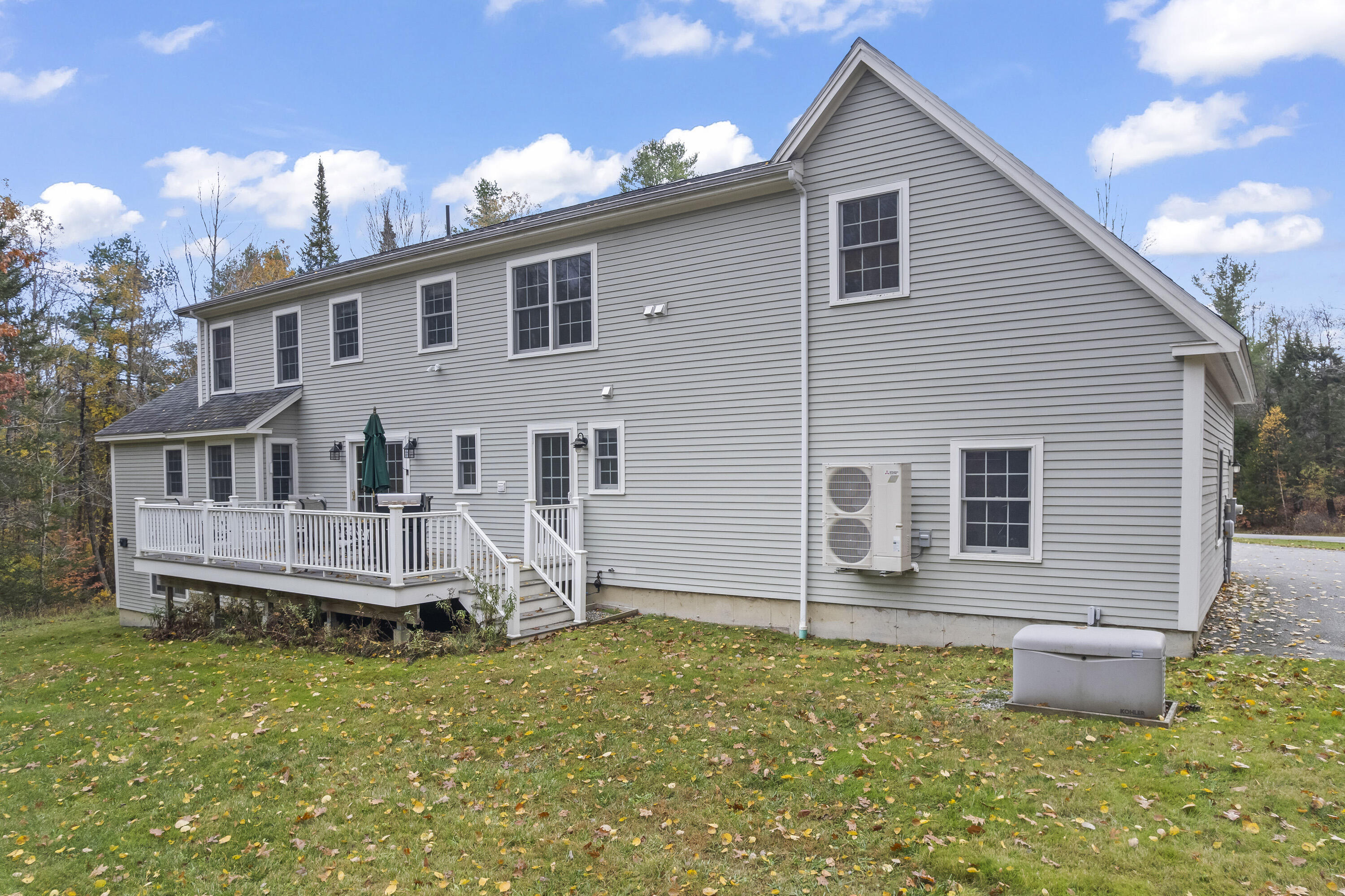 10 North Trail Brunswick ME 04011