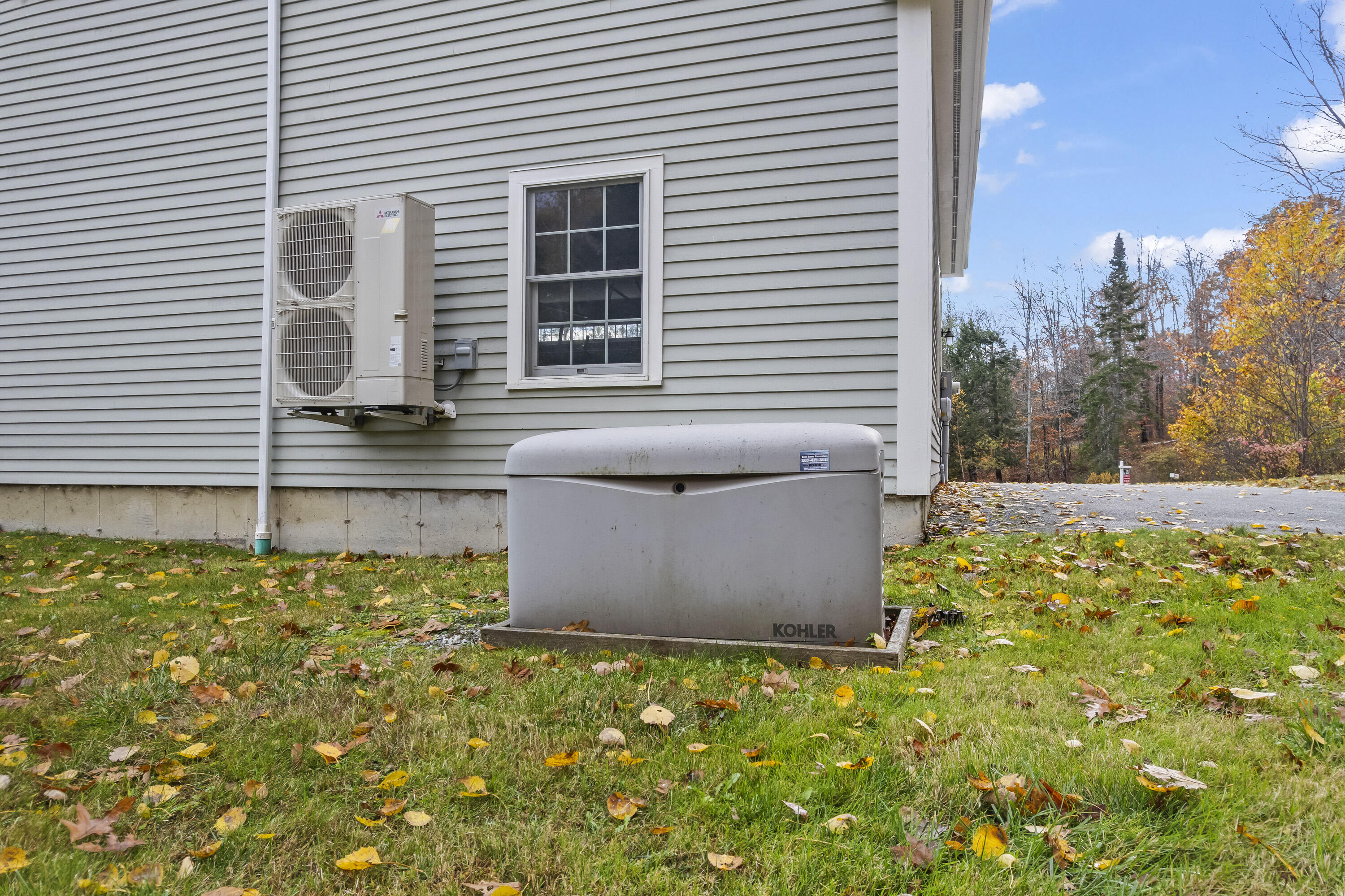 10 North Trail Brunswick ME 04011