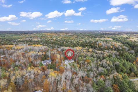 10 North Trail Brunswick ME 04011