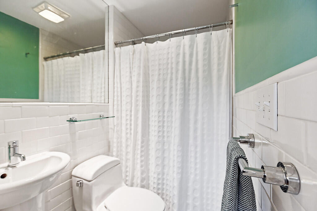 21 Johnson Road Falmouth ME 04105