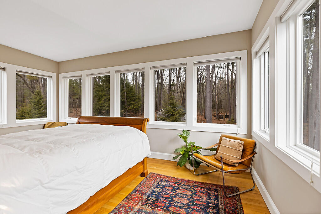 21 Johnson Road Falmouth ME 04105