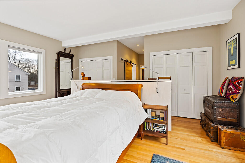 21 Johnson Road Falmouth ME 04105