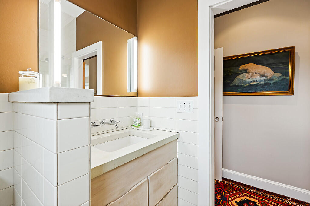 21 Johnson Road Falmouth ME 04105