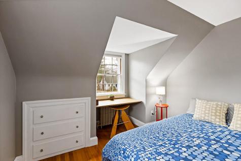 21 Johnson Road Falmouth ME 04105