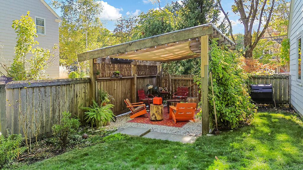 21 Johnson Road Falmouth ME 04105