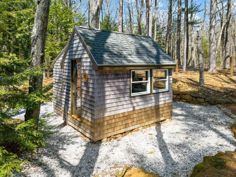21 Johnson Road Falmouth ME 04105