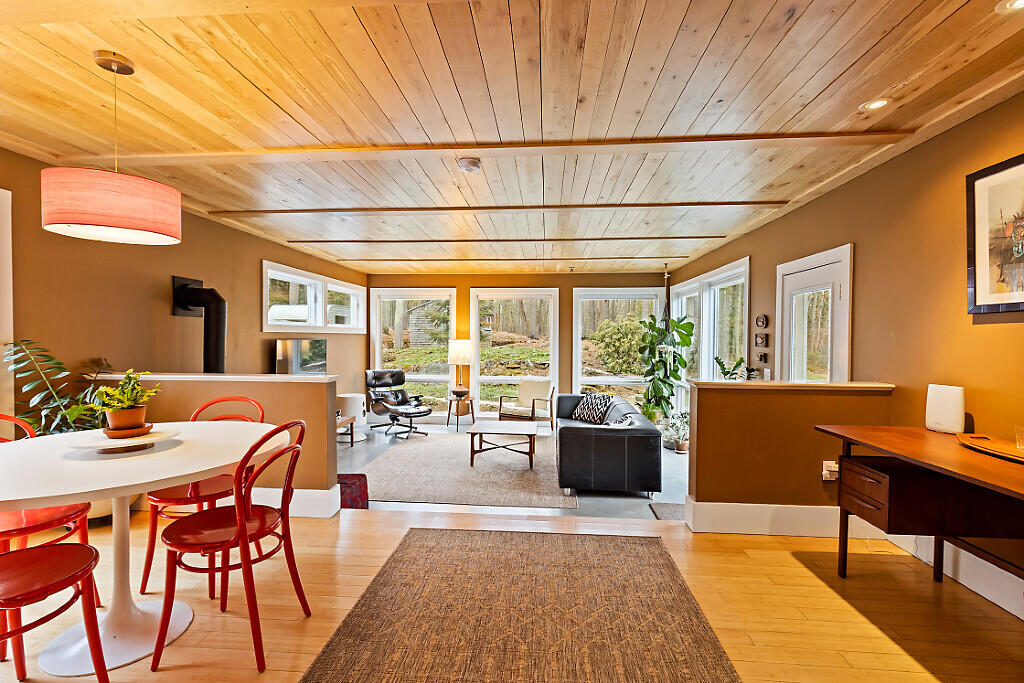 21 Johnson Road Falmouth ME 04105