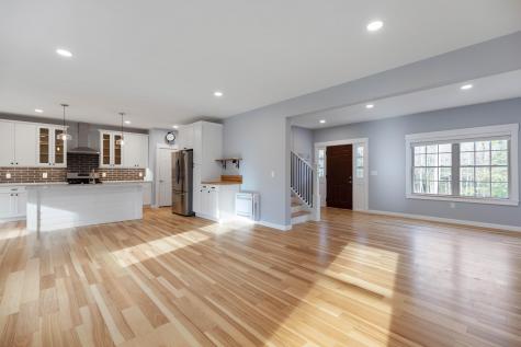 451 Cape Road Raymond ME 04071