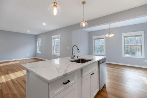 451 Cape Road Raymond ME 04071