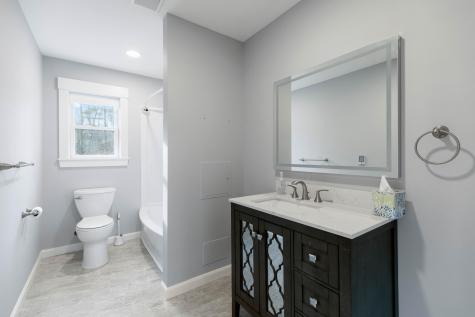 451 Cape Road Raymond ME 04071