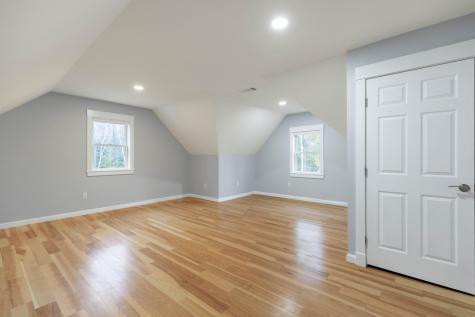 451 Cape Road Raymond ME 04071