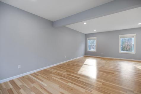 451 Cape Road Raymond ME 04071