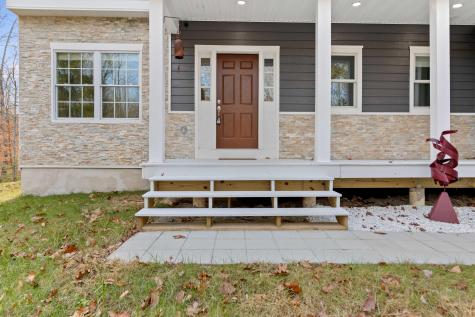 451 Cape Road Raymond ME 04071