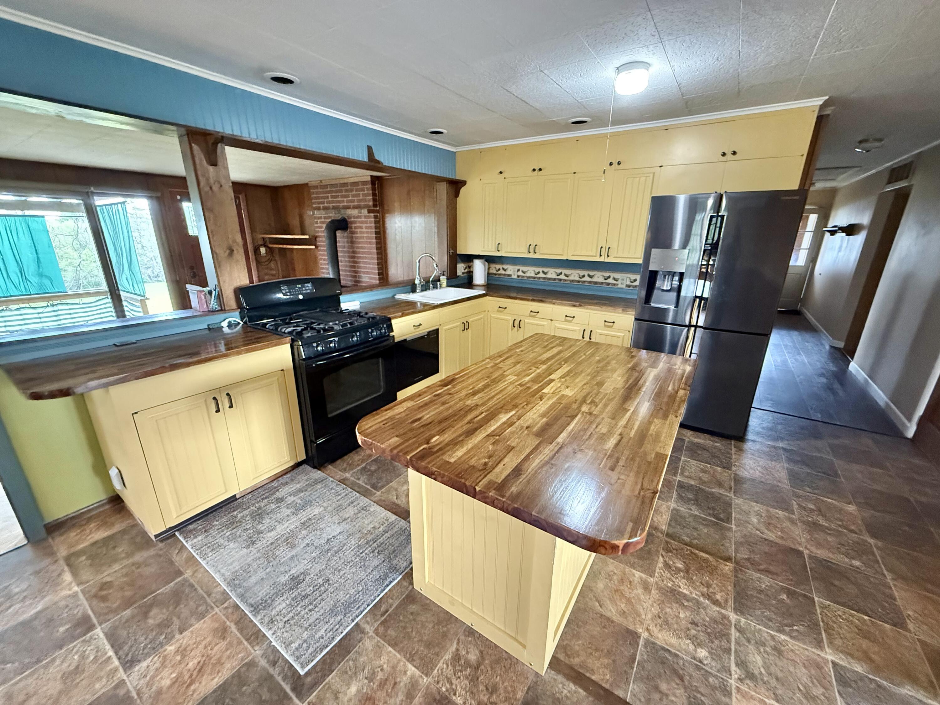 282 N Parish Road Turner ME 04282