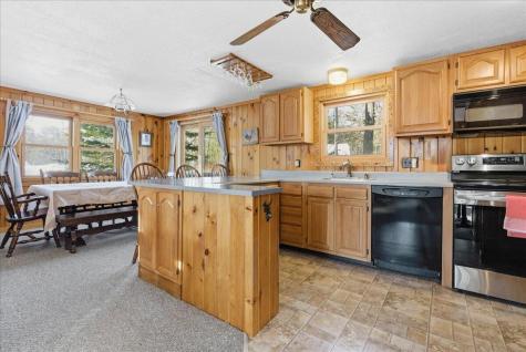 11 Top Hill Road Bridgton ME 04009