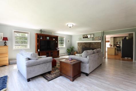 1063 Meetinghouse Road Wells ME 04090