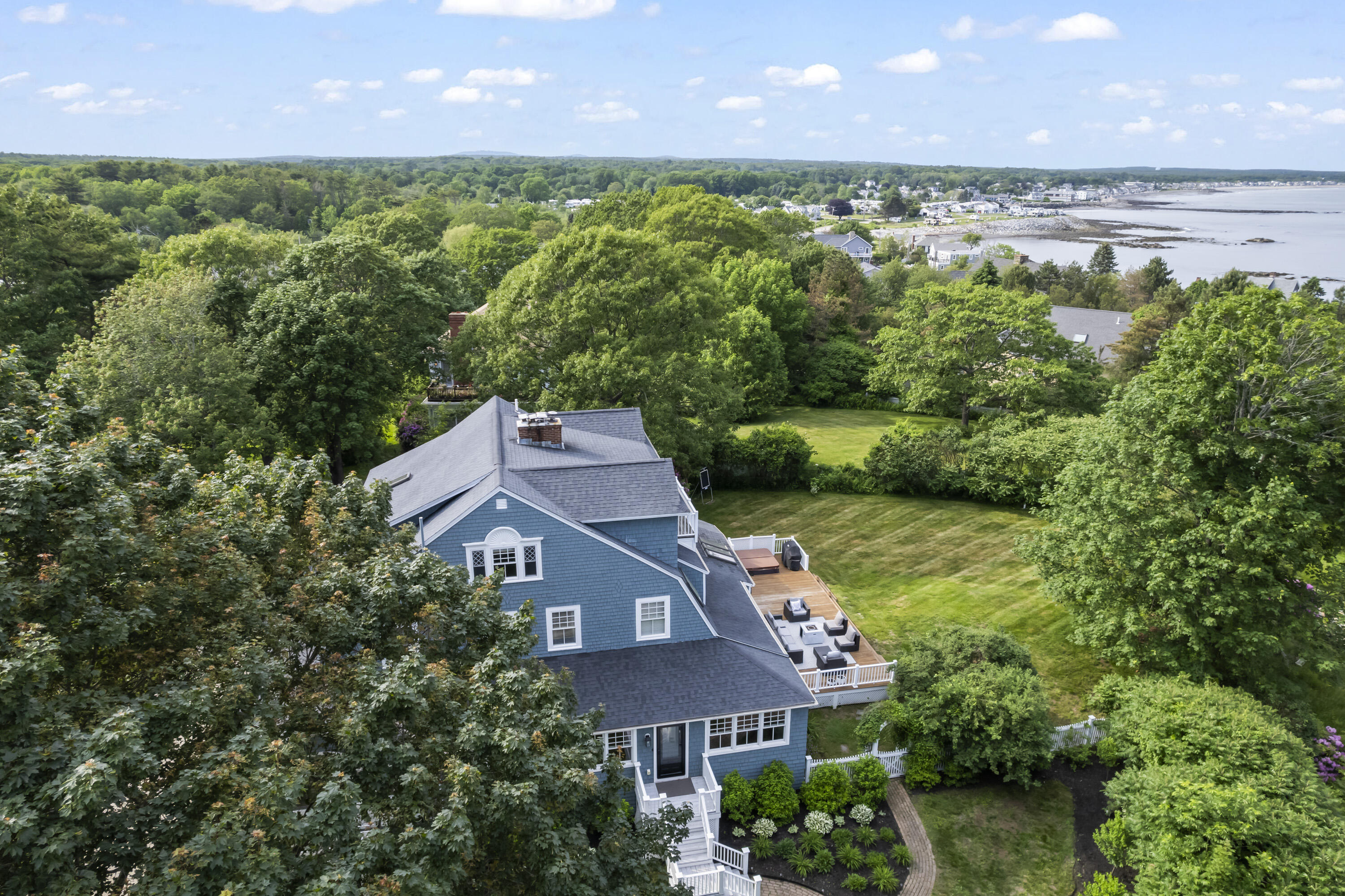 8 Roaring Rock Road York ME 03909