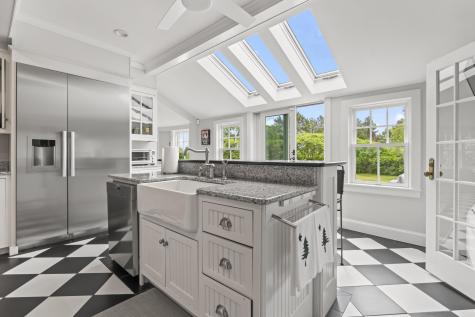 8 Roaring Rock Road York ME 03909