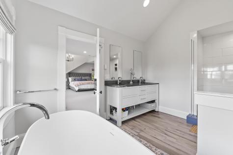 8 Roaring Rock Road York ME 03909