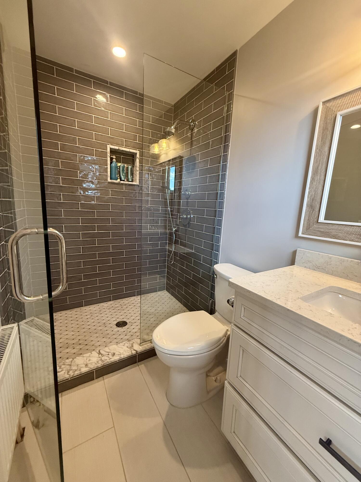 189 N Shore Road North Haven ME 04853