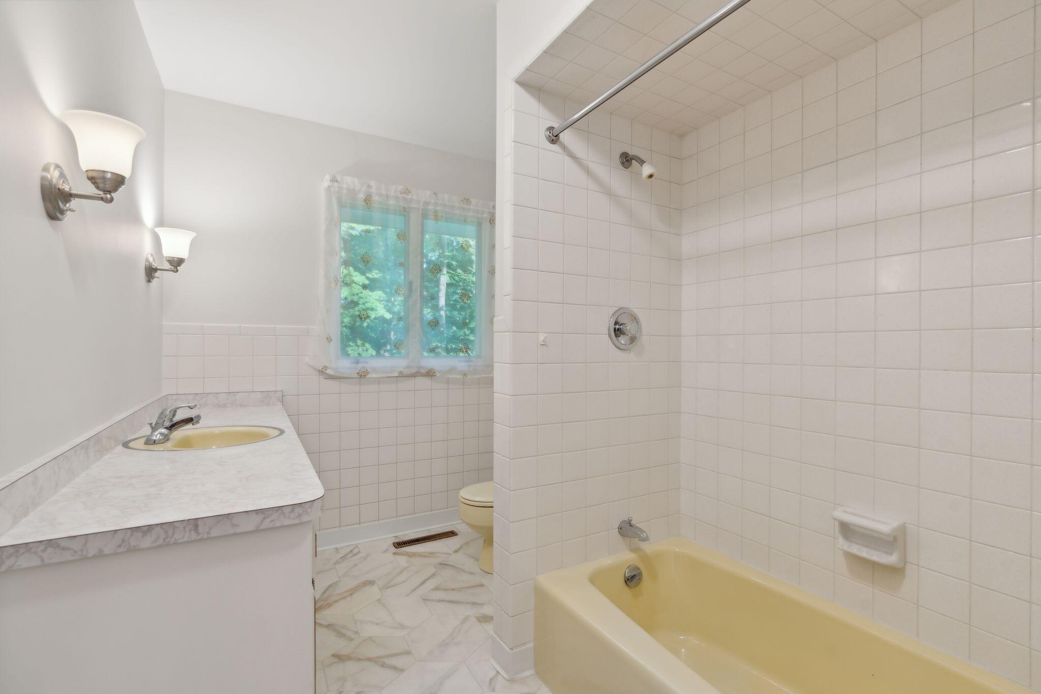 50 Maple Hill Lane Auburn ME 04210