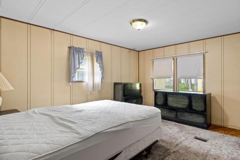 16 Imperial Drive Eliot ME 03903