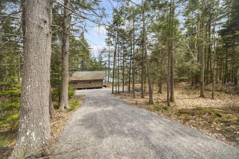 8-92-1 Derek Way Harpswell ME 04079