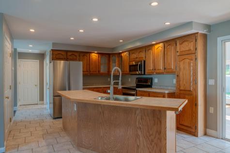 7 Sandy Street Lewiston ME 04240