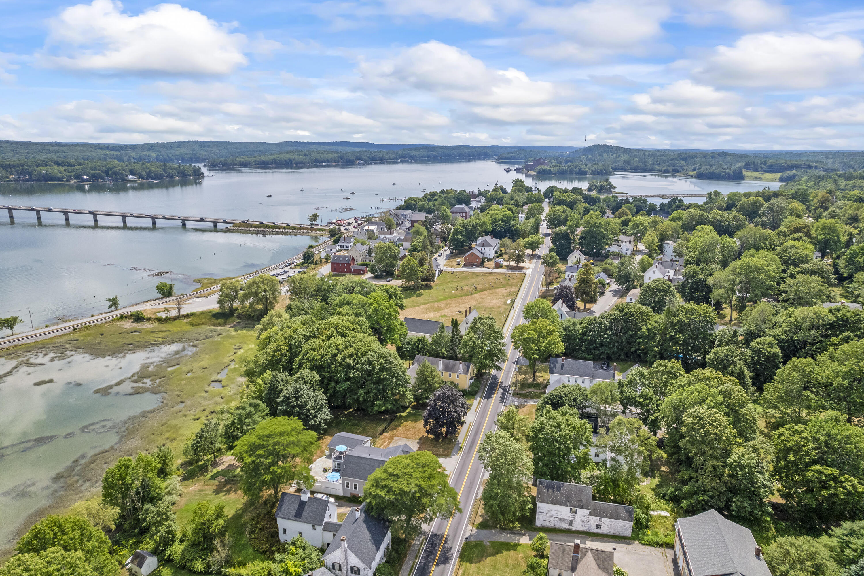 41 Federal Street Wiscasset ME 04578