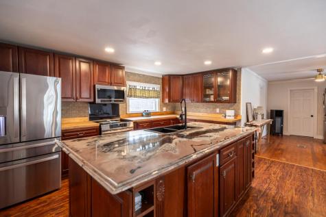 3190 Middle Road Sidney ME 04330