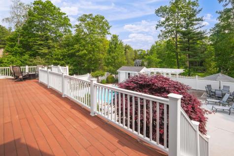 15 Creation Lane York ME 03909